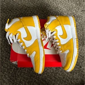 Women’s Yellow & White dunks